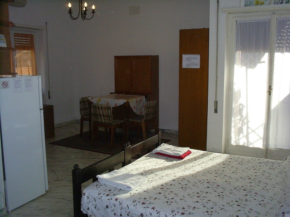 Bed and Breakfast La Voliera Roma Esterno foto
