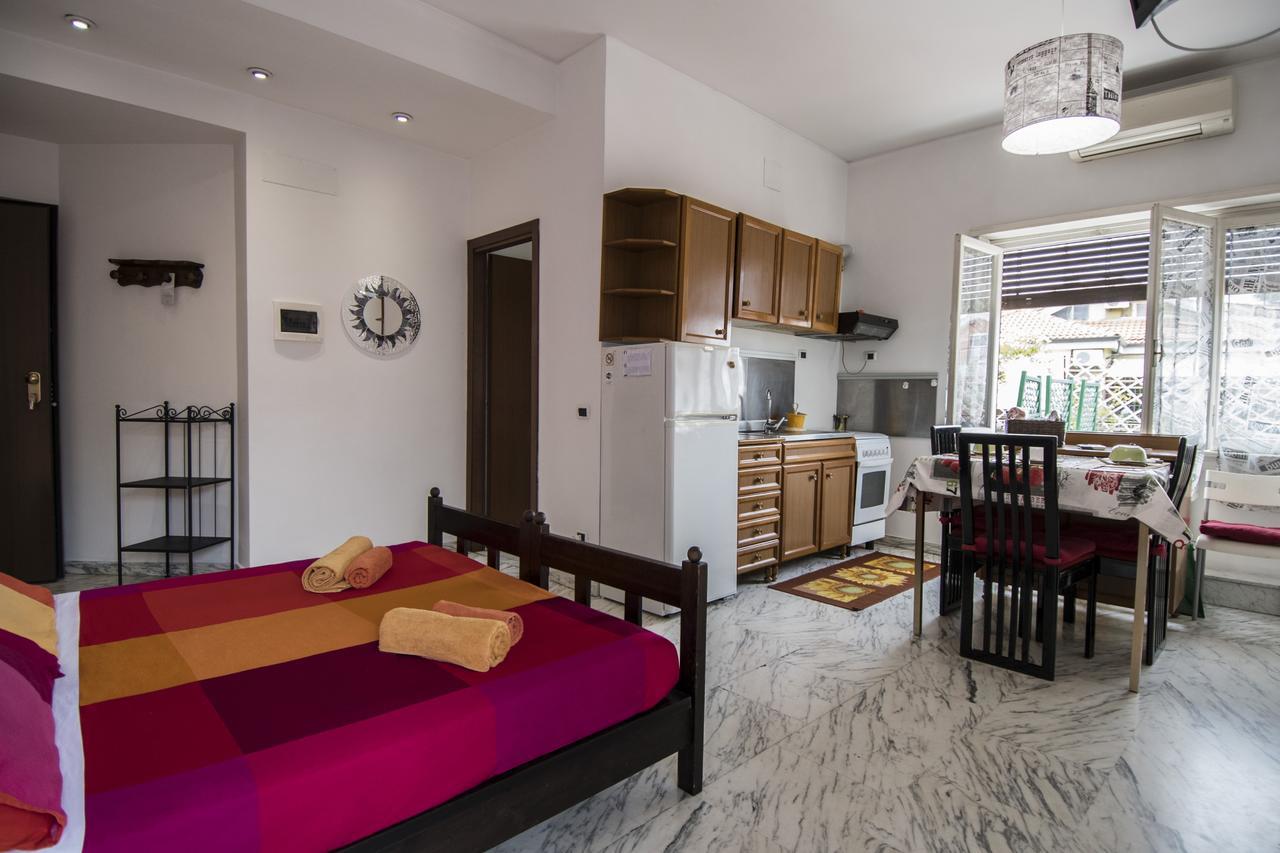 Bed and Breakfast La Voliera Roma Esterno foto