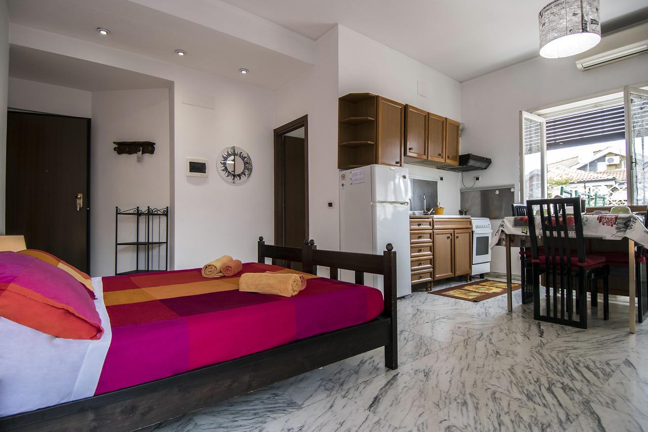 Bed and Breakfast La Voliera Roma Esterno foto