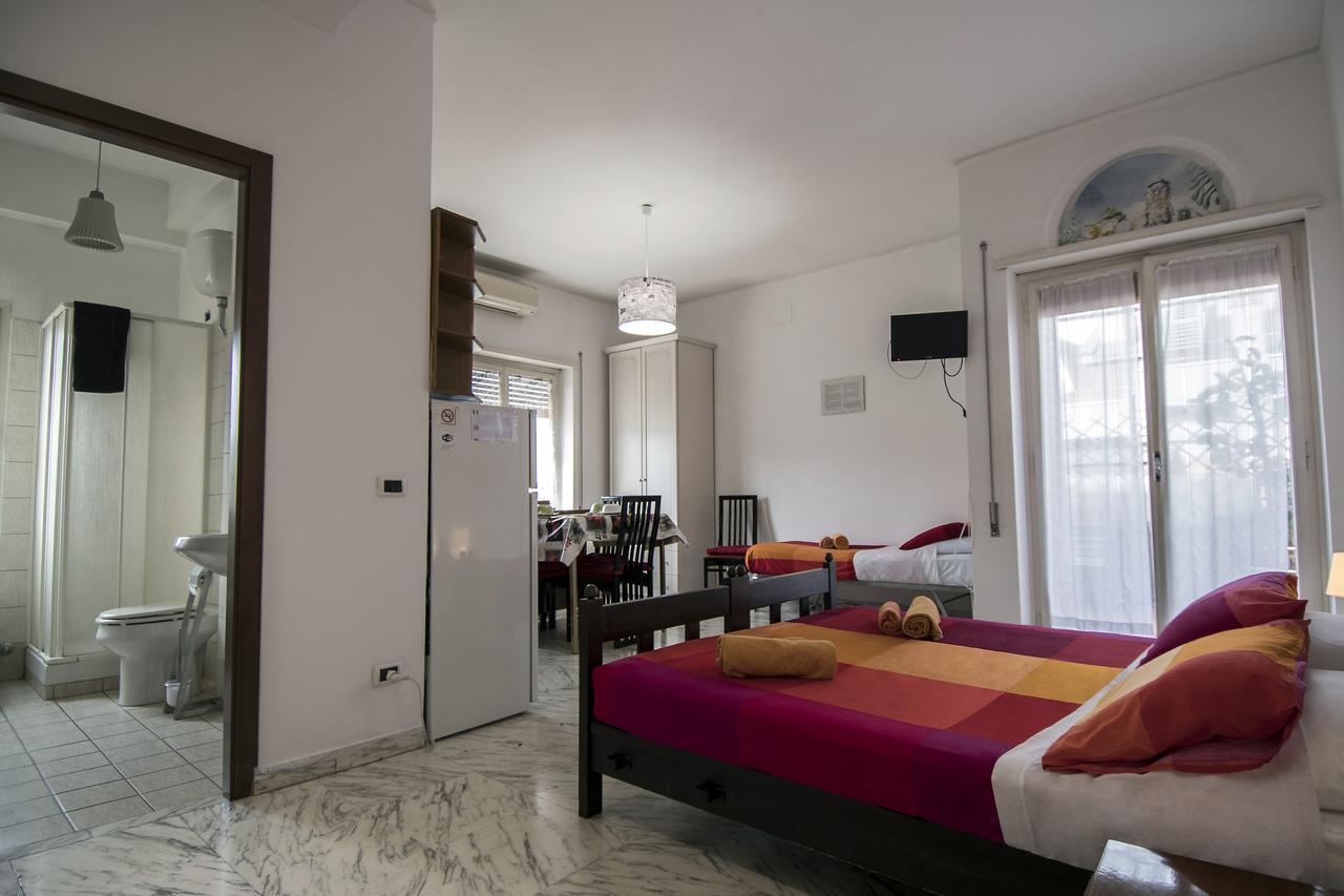 Bed and Breakfast La Voliera Roma Esterno foto