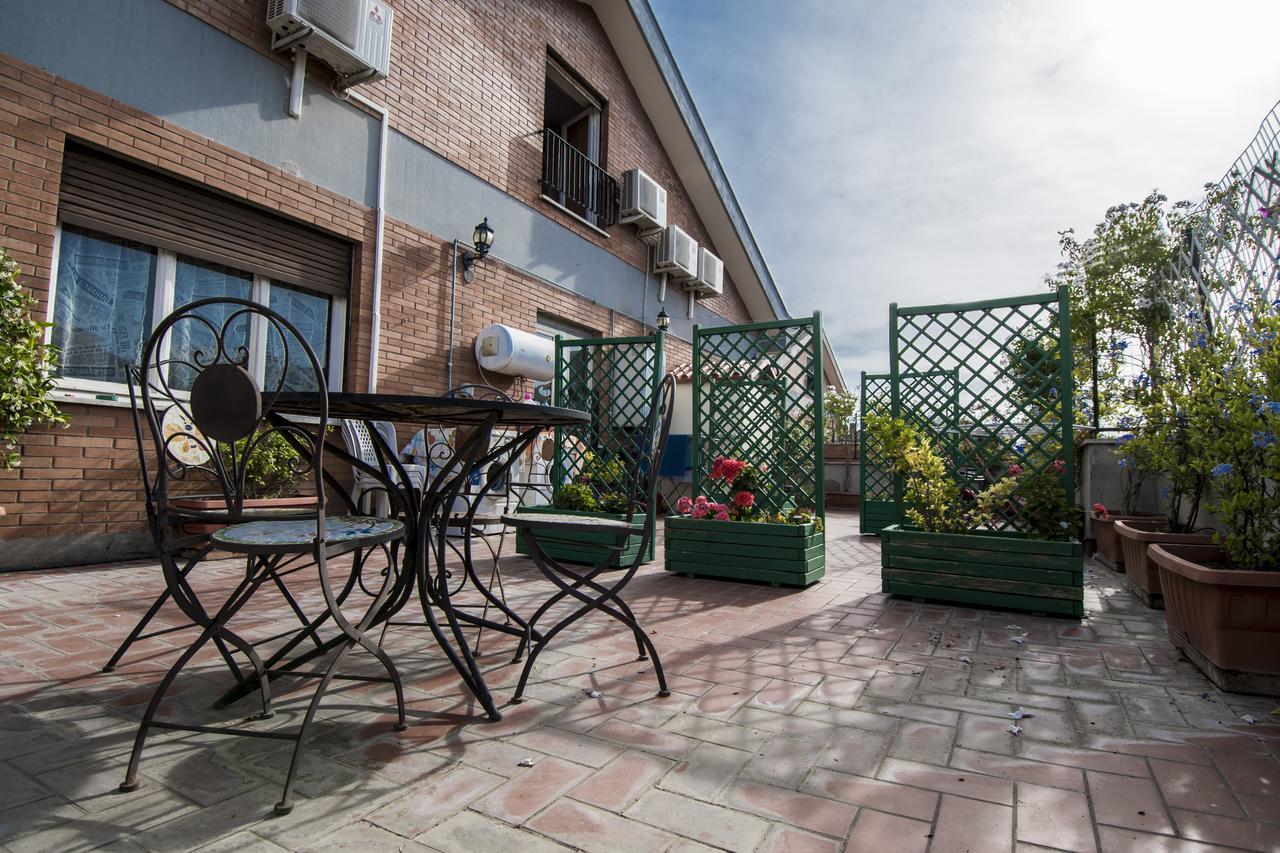 Bed and Breakfast La Voliera Roma Esterno foto
